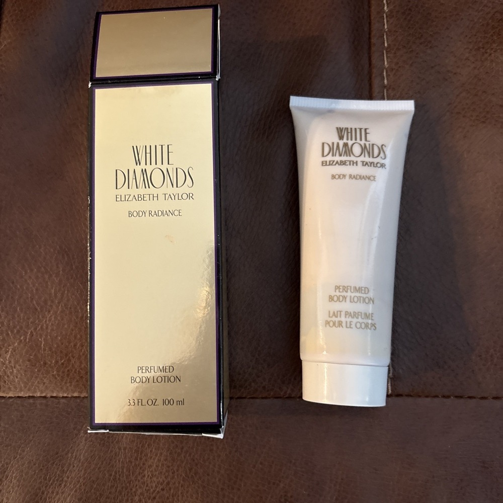 Elizabeth Taylor White Diamonds Body Radiance Perfumed Lotion 3.3 fl‎ oz